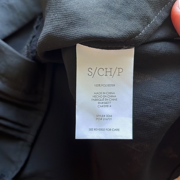 CAbi 3266 Jagger Top Lace Sleeveless Blouse Size Small Black Lace Inserts - Picture 11 of 14